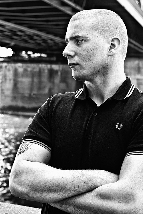 Patienen ropehahmot Skinhead_shirts