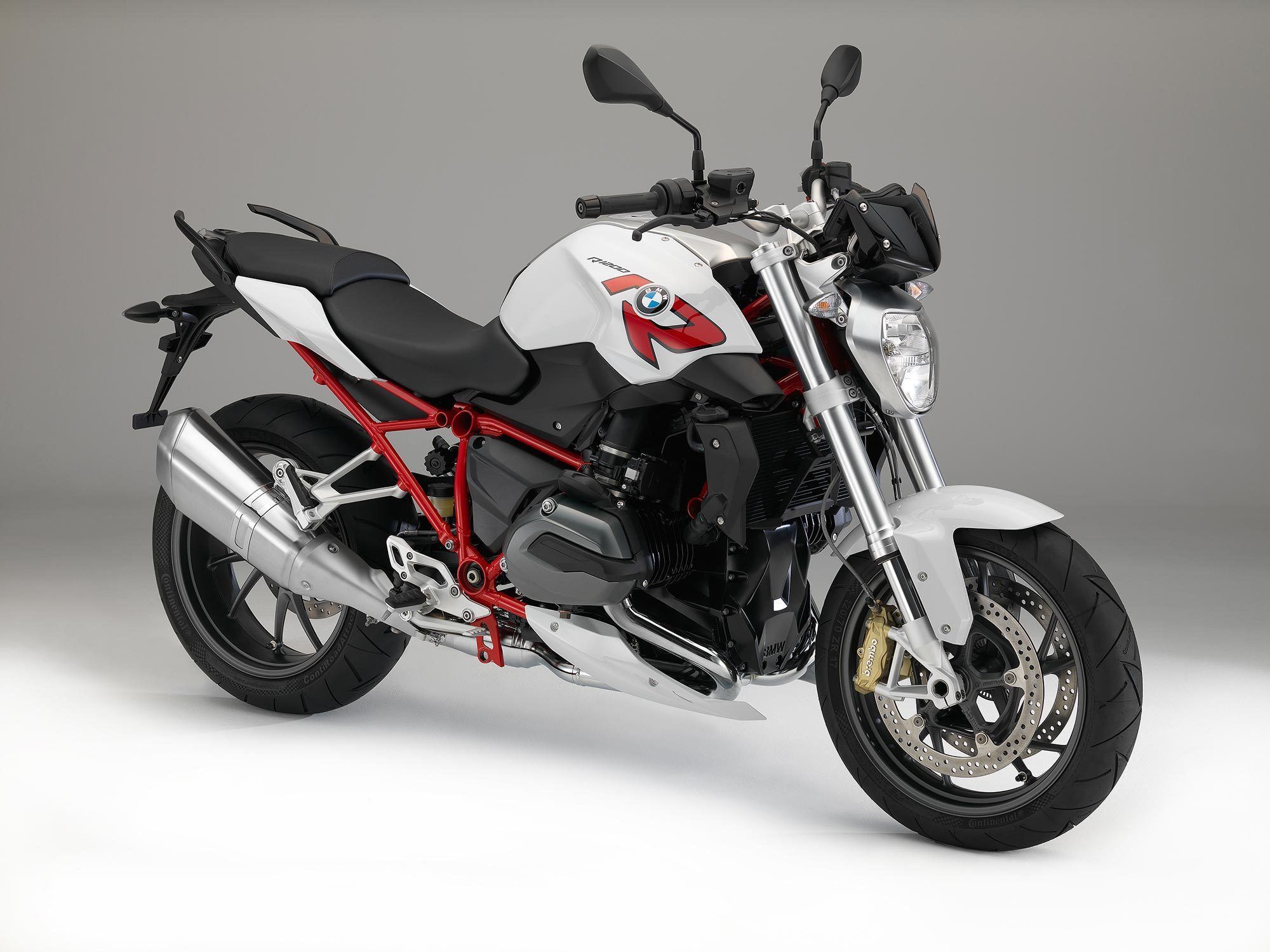 La monster 1200 "R" arrive. - Page 2 BMWR1200R20151