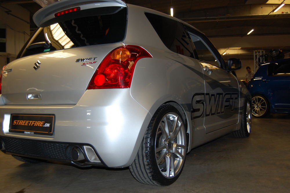 Екстериорни снимки на SUZUKI SWIFT от чужбина. 2327