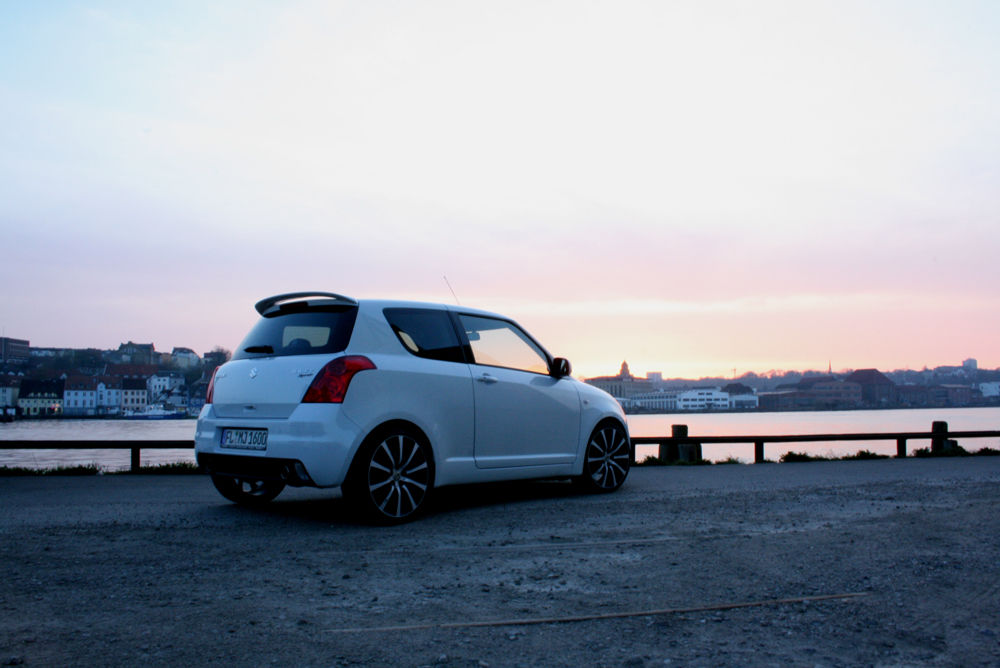 Екстериорни снимки на SUZUKI SWIFT от чужбина. 1287