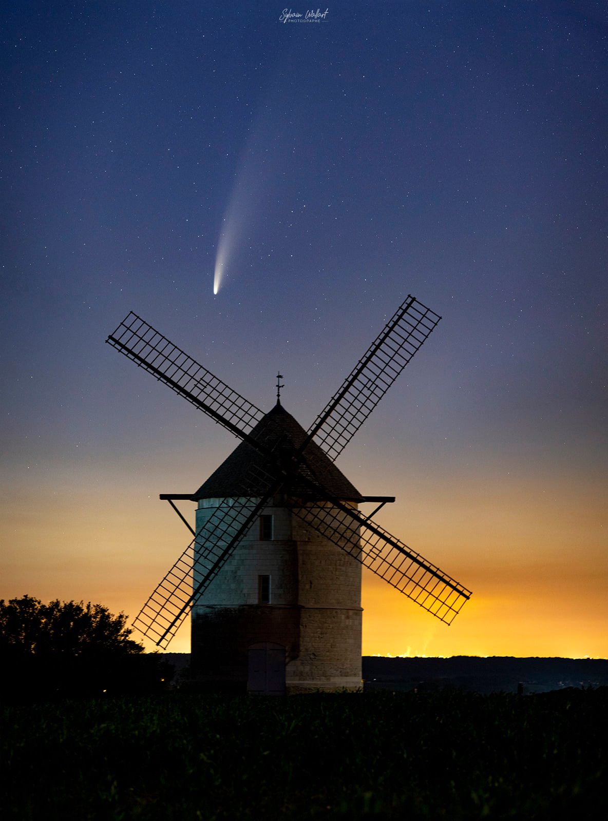 Neowise et le moulin de Nortbécourt 107906307_3361129700606086_2501128897035777244_o