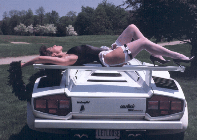 Présentation F328GTB Countach__Lady