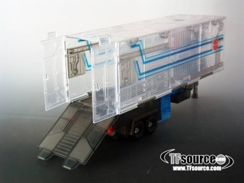 [Masterpiece Takara Tomy] MP-4S CONVOY SLEEP MODE - Sortie Juin 2010 0qQLMxQS