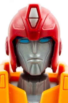 [Masterpiece Hasbro] MASTERPIECE RODIMUS PRIME - Sortie Juillet 2011 34pZmeaJ