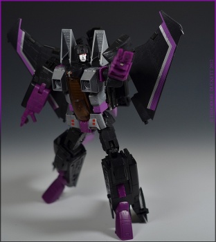 [Masterpiece Tiers] IGEAR PP03D DESTROYER aka SKYWARP - Sortie Avril 2012 3mywvyMe