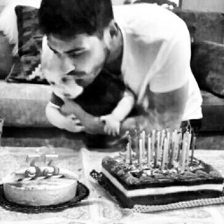 Iker con Martin celebrando su cumpleaños - 20/05/2014 CMNBJG3d