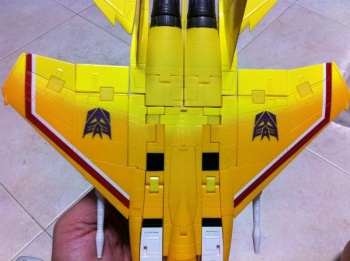 [Masterpiece Takara Tomy] MP-11S SUNSTORM - Sortie Aout 2012 Focv7Jij