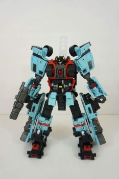 [Combiners Tiers] MAKETOYS MTCM-04 GUARDIA aka DEFENSOR - 2015-2016 - Page 2 JBhVzbex