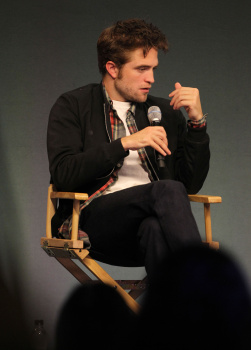 10 Agosto - The Rover Q&A 'Meet The Filmmakers' At The Apple Store!!! KlNuf4Ku