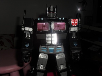 [Masterpiece Takara Tomy] MP-1B CONVOY BLACK VERSION - Sortie Novembre 2009 KucODNjw