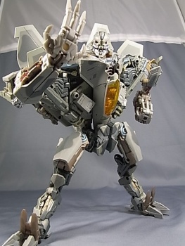 [Masterpiece Takara Tomy] MPM-1 STARSCREAM - Sortie Octobre 2010 Otb5Q4fe