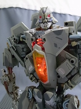 [Masterpiece Takara Tomy] MPM-1 STARSCREAM - Sortie Octobre 2010 QBJtvsXx