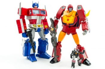 [Masterpiece Hasbro] MASTERPIECE RODIMUS PRIME - Sortie Juillet 2011 QdghaCH8