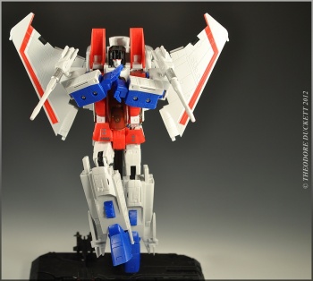 [Masterpiece Tiers] IGEAR PP03T TRAITOR aka STARSCREAM - Sortie Janvier 2012 Sq2srCw6