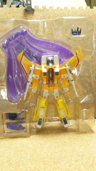 [Masterpiece Takara Tomy] MP-11S SUNSTORM - Sortie Aout 2012 UNzQnhw7