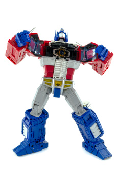 [Masterpiece Hasbro] MASTERPIECE OPTIMUS PRIME - Sortie Aout 2012 VR1RQn9T