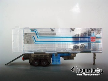 [Masterpiece Takara Tomy] MP-4S CONVOY SLEEP MODE - Sortie Juin 2010 VlyBkI3R