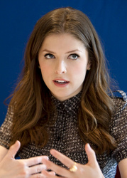  Nuevos Postraits de Anna Kendrick (HQ) AaaWoxwn