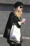 Dakota Fanning / Michael Sheen - Imagenes/Videos de Paparazzi / Estudio/ Eventos etc. - Página 4 AaakZBXP