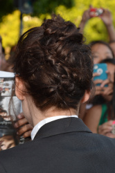 Kristen Stewart - Imagenes/Videos de Paparazzi / Estudio/ Eventos etc. - Página 24 AaficYGS