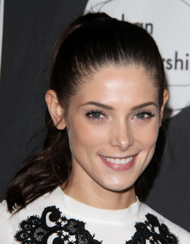 Ashley Greene - Imagenes/Videos de Paparazzi / Estudio/ Eventos etc. - Página 22 AalRTYNO