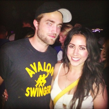 24 Abril- Nueva Foto Fan de Rob en Coachella AamExchf