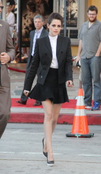 Kristen Stewart - Imagenes/Videos de Paparazzi / Estudio/ Eventos etc. - Página 24 Aaq9fsF5