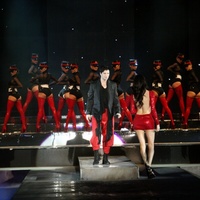 Madwalk by vodafone SAKIS ROUVAS  AaqLXhGi