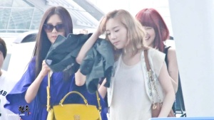 [FANTAKEN][19/5/2012] Taeyeon , Seohyun , Hyoyeon & Tiffany || Incheon Airport  AaqQQVfF