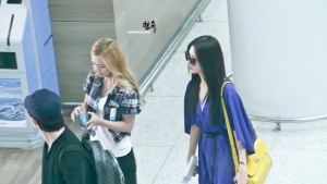 [FANTAKEN][19/5/2012] Taeyeon , Seohyun , Hyoyeon & Tiffany || Incheon Airport  Aau2YJh6