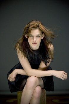 Outtakes de Kristen Stewart By Robert Gallagher para la revista Empire ahora en HQ! (2008) AautG9tl