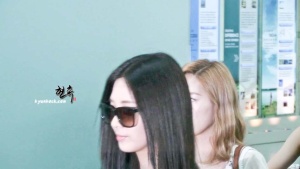 [FANTAKEN][19/5/2012] Taeyeon , Seohyun , Hyoyeon & Tiffany || Incheon Airport  AawsNDvg