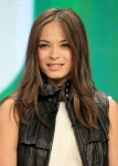 Kristin Kreuk – TCA Summer Press Tour Beauty and The Beast Panel Abe4hzn2