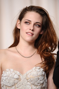 Kristen Stewart - Imagenes/Videos de Paparazzi / Estudio/ Eventos etc. - Página 31 Abf45Xfq