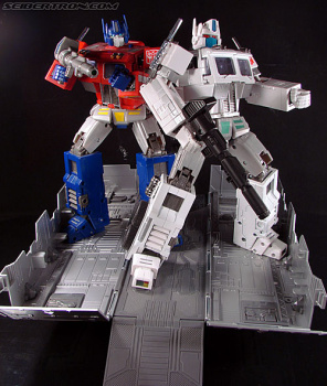 [Masterpiece Takara Tomy] MP-2 ULTRA MAGNUS - Sortie 2004 Abl6QgIz