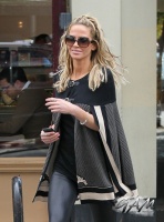 Integrante "Sarah Harding" - Página 24 AbqXI8Il