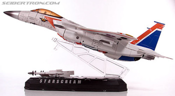 [Masterpiece Hasbro] MASTERPIECE STARSCREAM - Sortie 2007 Abss6pm9