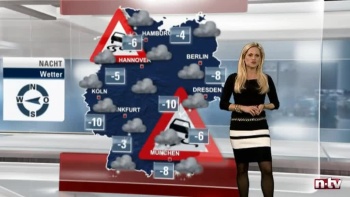 Angela Braun - NTV - Allemagne Abtij6SC