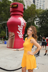 Maria Menounos  AbzDnXmf