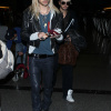 Novas fotos em HQ: Bill & Tom no aeroporto LAX - Los Angeles (25.04.13)  AbzfnHpj