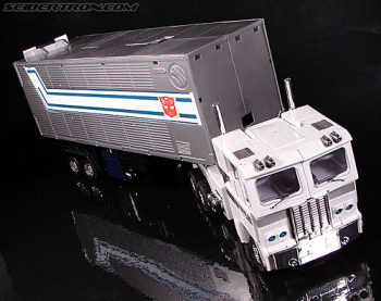 [Masterpiece Takara Tomy] MP-2 ULTRA MAGNUS - Sortie 2004 AcdI64jm