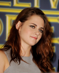 Kristen Stewart Aclk3oOu