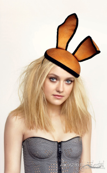 Dakota Fanning / Michael Sheen - Imagenes/Videos de Paparazzi / Estudio/ Eventos etc. - Página 6 Aclrl4w5