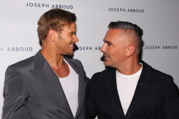 Kellan Lutz en el evento Joseph Abboud Spring 2013 – Mercedes-Benz Fashion Week [05 Sept] AcqlNMgJ