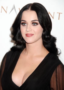 Katy Perry AcubSXAy