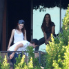 Robsten - Imagenes/Videos de Paparazzi / Estudio/ Eventos etc. - Página 9 AdbcU8jL