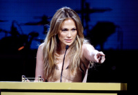 JLo Imágenes >> Apariciones, paparazzi, candids... - Página 8 AdbpbPYn