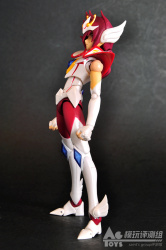 S.H Figuarts Pegasus Koga - Page 2 AdgE6Arv