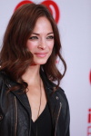 Kristin Kreuk – 2012 IHeart Radio Music Festival AdiXLoon