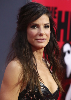 Sandra Bullock Adidu9mg